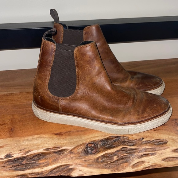 FRYE Insulated Boots - Picture 2 of 6